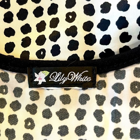 LILY WHITE TOP - Picture 3 of 3